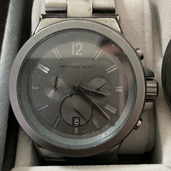 10 watches and watch case. - Picture 8 of 11